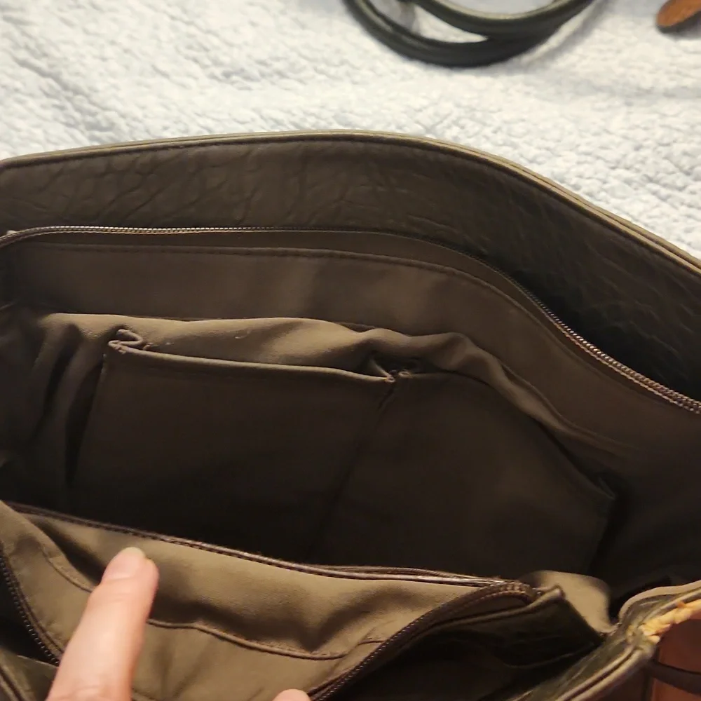 Rosetti Handbag - Picture 4 of 4